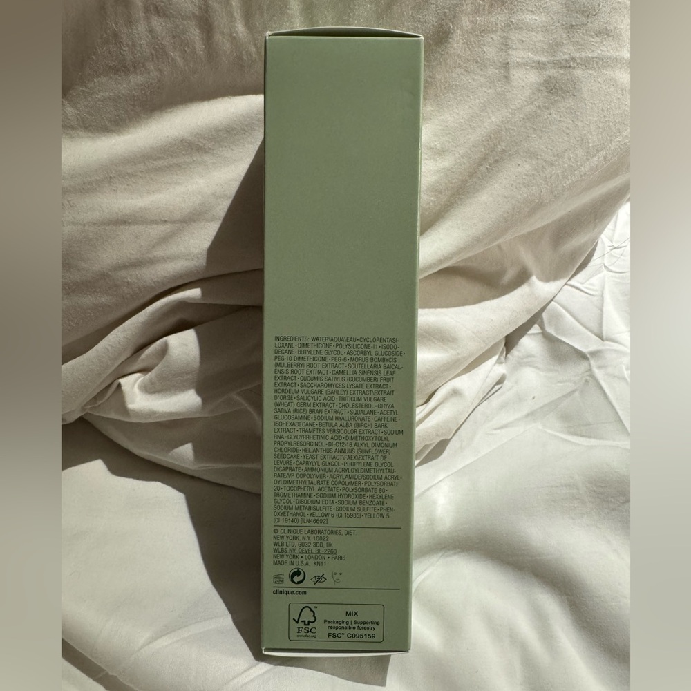 Clinique Even Better Clinical Radical Dark Spot Corrector + Interrupter Serum - Picture 4 of 4